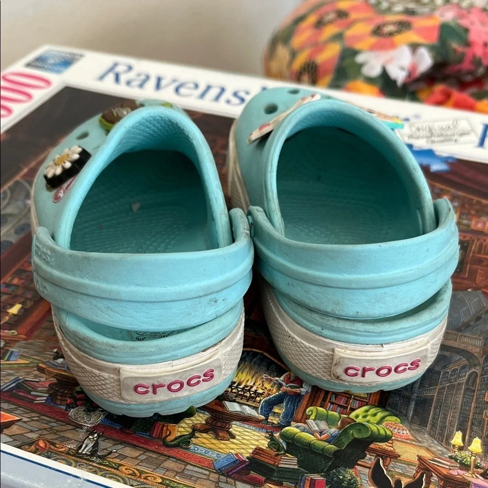 Crocs Kids Blue Clogs with Fun Charms Size 4 5